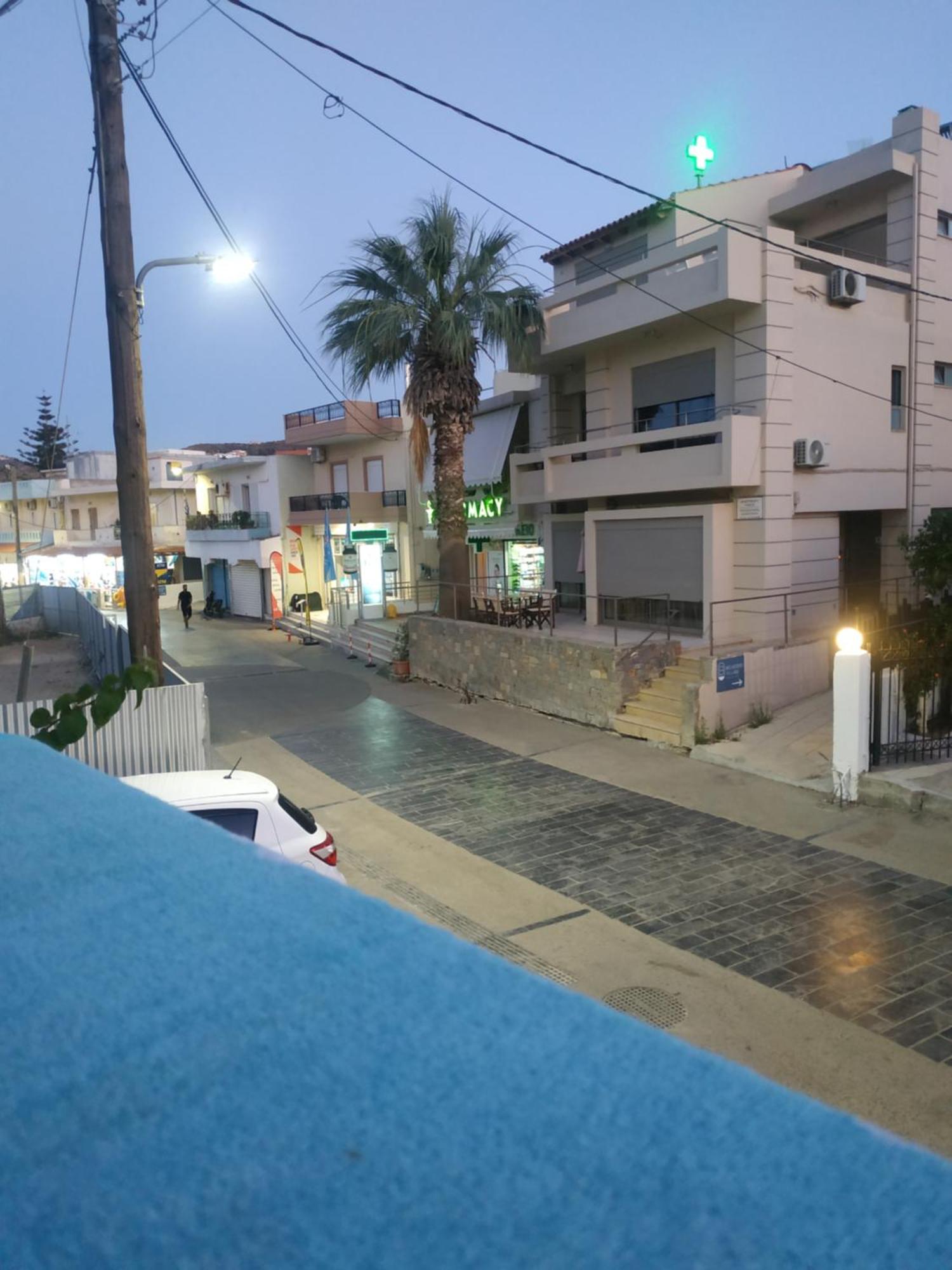 雷尼亚公寓酒店 阿齐亚·佩拉加 外观 照片
